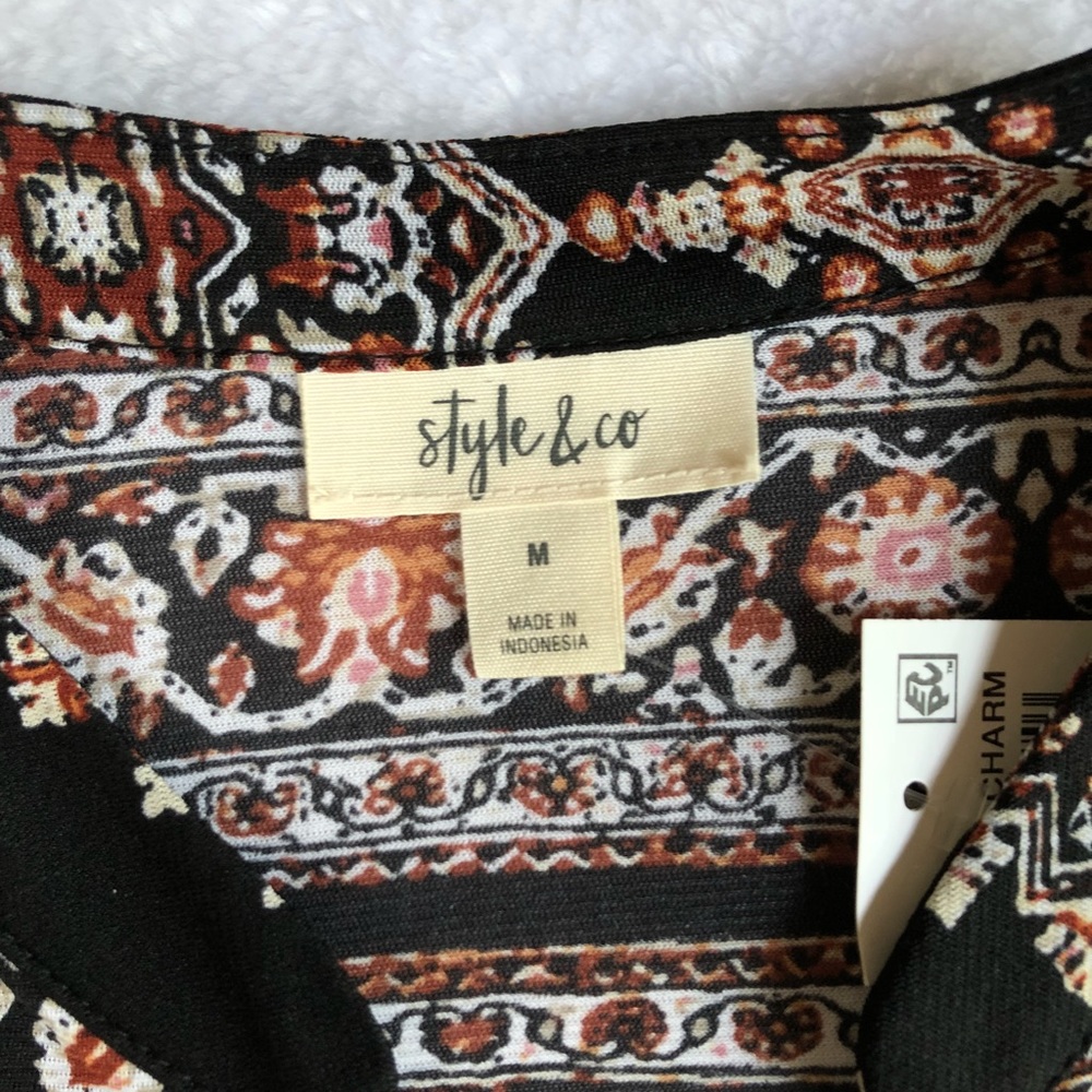 Patterned Tunic Top - Picture 6 of 7